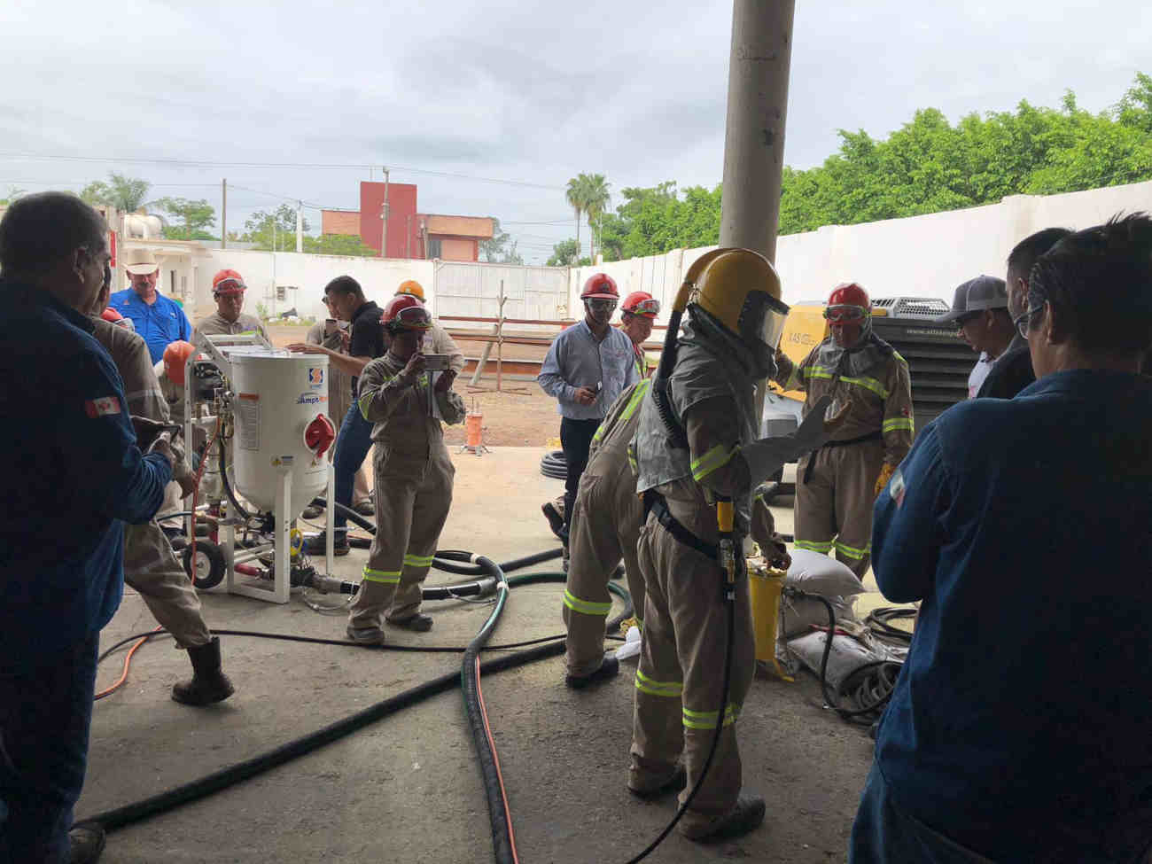 AmphiBlast y Bullard