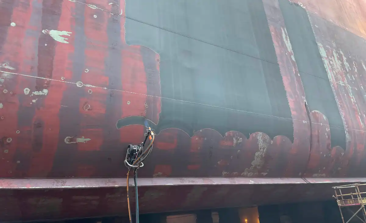 Robot Magnético VertiDrive V700 Granallado Seco/Húmedo